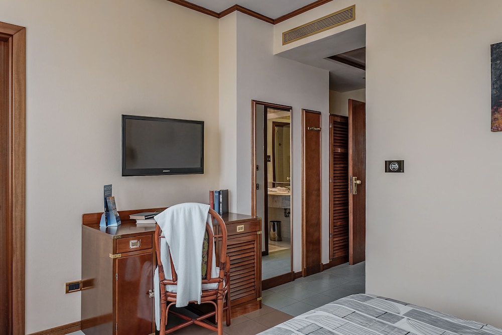 Classic Room, 1 Bedroom, Sea View photo 3