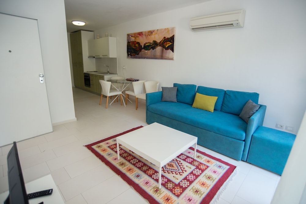 Apartment, 2 Bedrooms, Patio (3 Adults)
