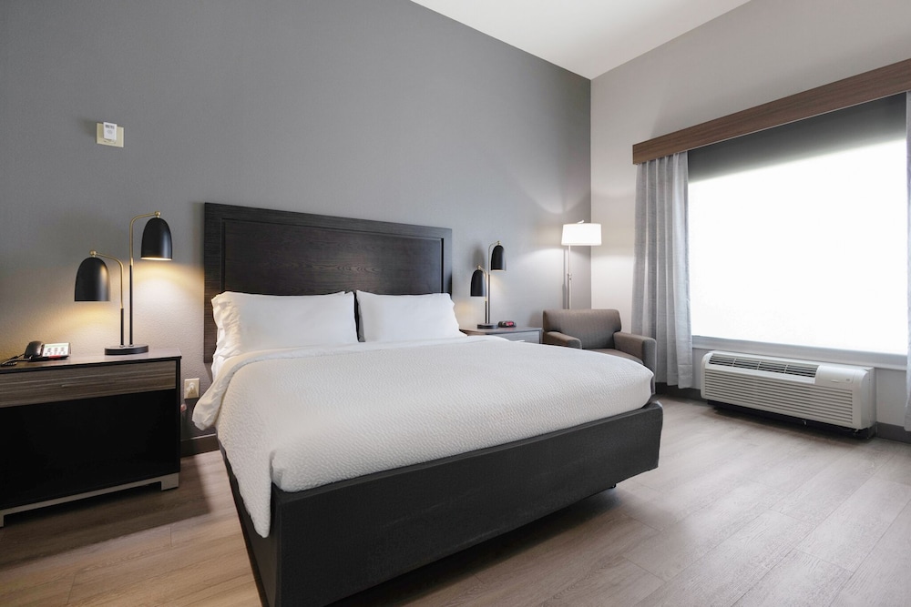 Suite, 2 Queen Beds, Accessible (Communications, Accessible Tub) photo 1