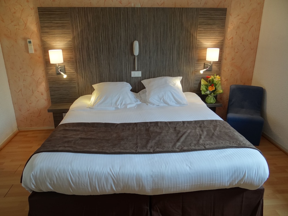 Double Room - Photo 5