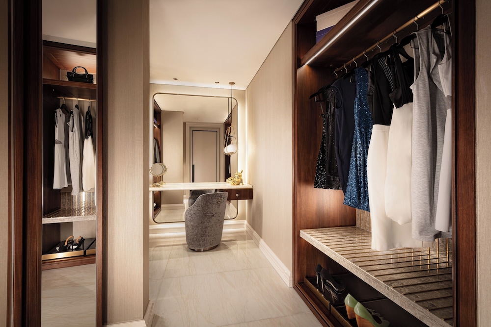 Windsor Suite King - Photo 3