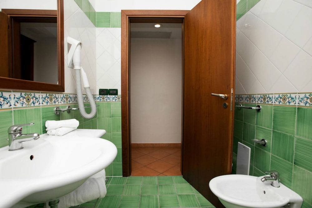 Executive Apartment - Photo 3