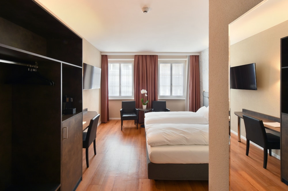 Standard Twin Room - Photo 5