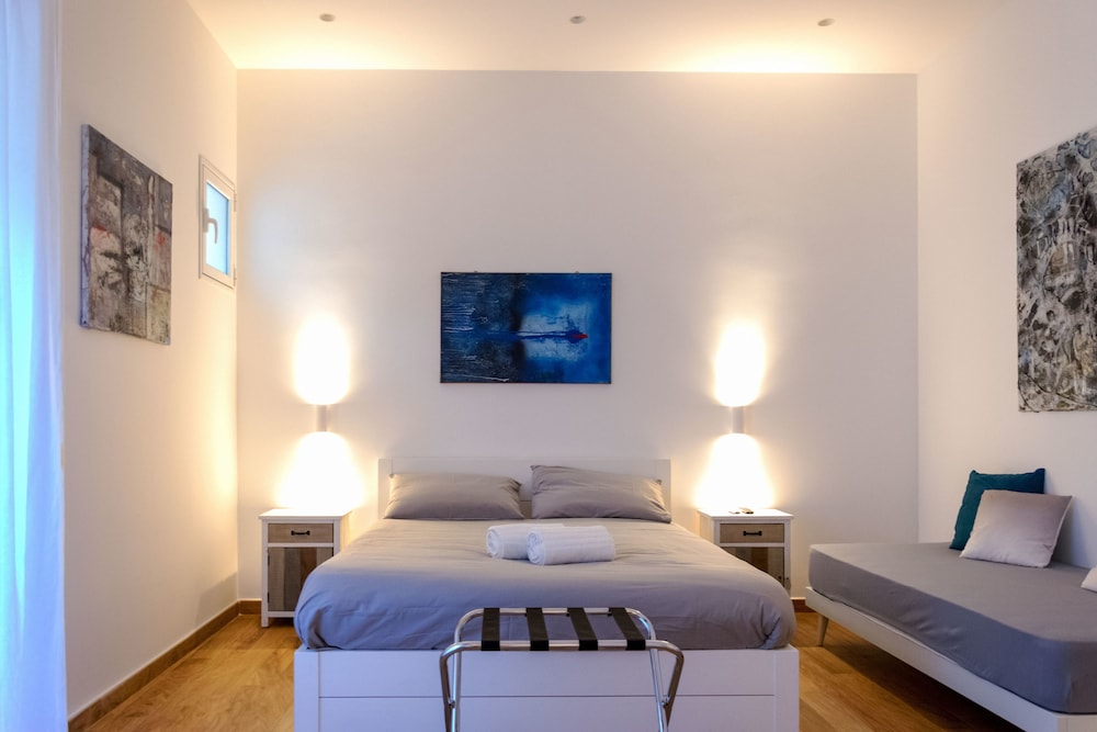 Comfort Triple Room, City View photo 2