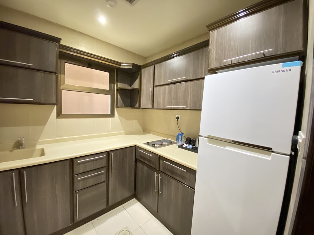 Junior Suite, 2 Twin Beds - Photo 4