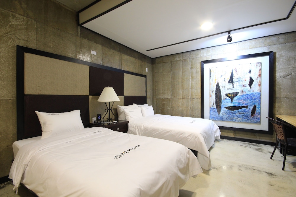 Standard Room photo 1