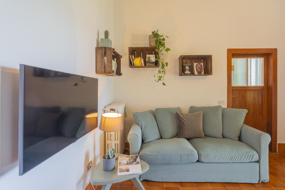 Apartment photo 1