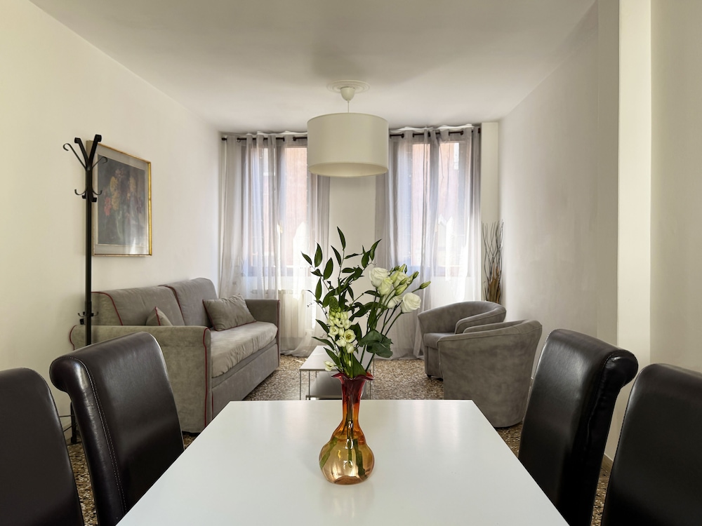 Deluxe Apartment photo 1
