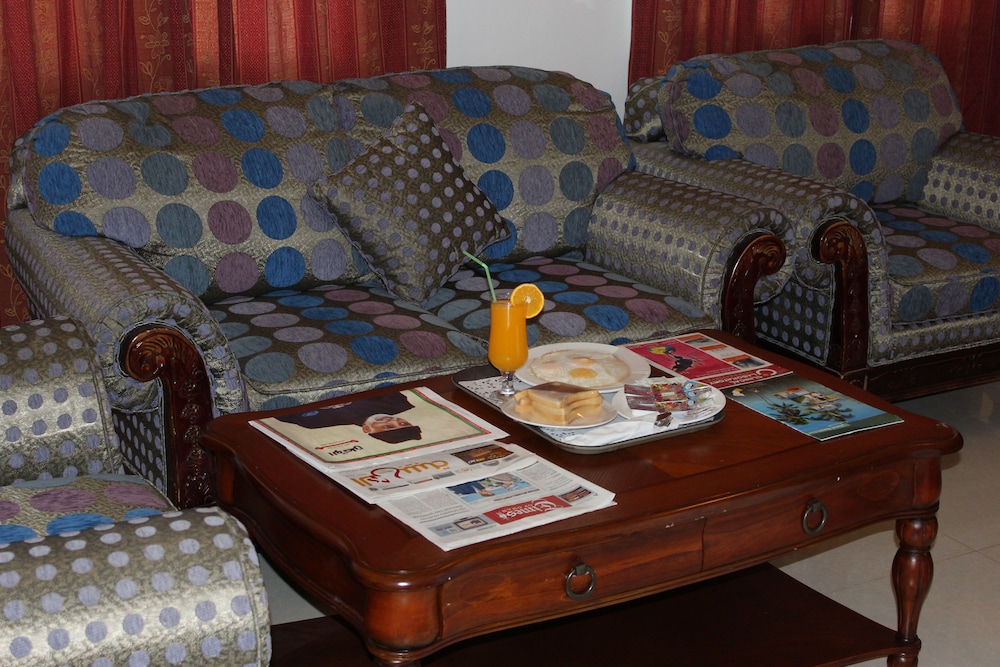 Deluxe Double Room - Photo 9