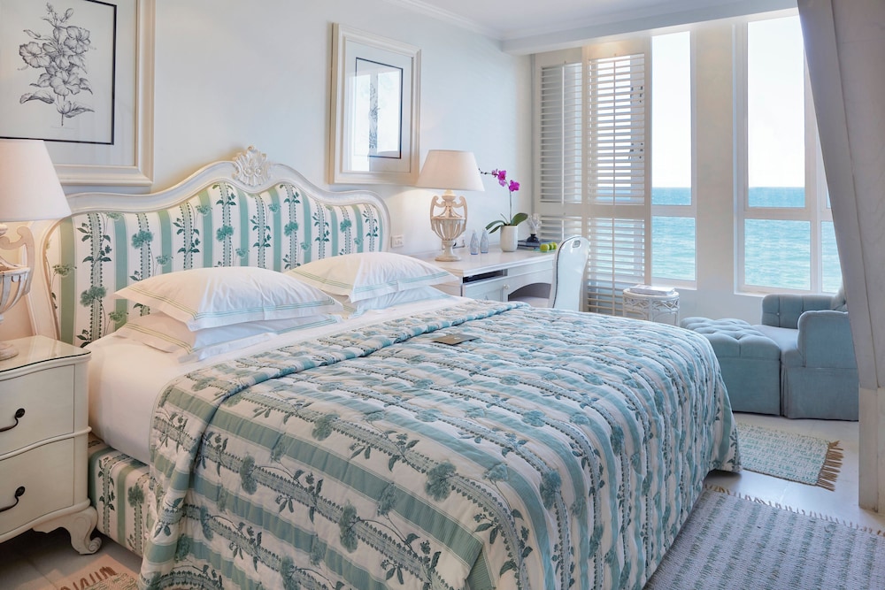 Sea Facing Family Room - Photo 2