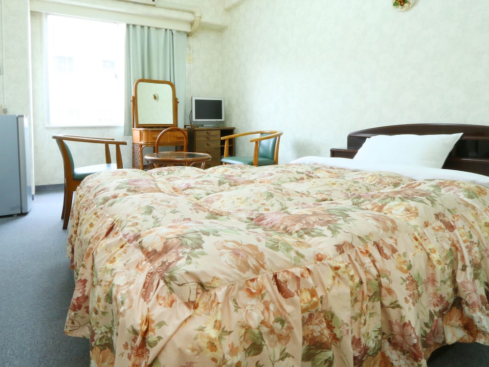 Double Room, Smoking