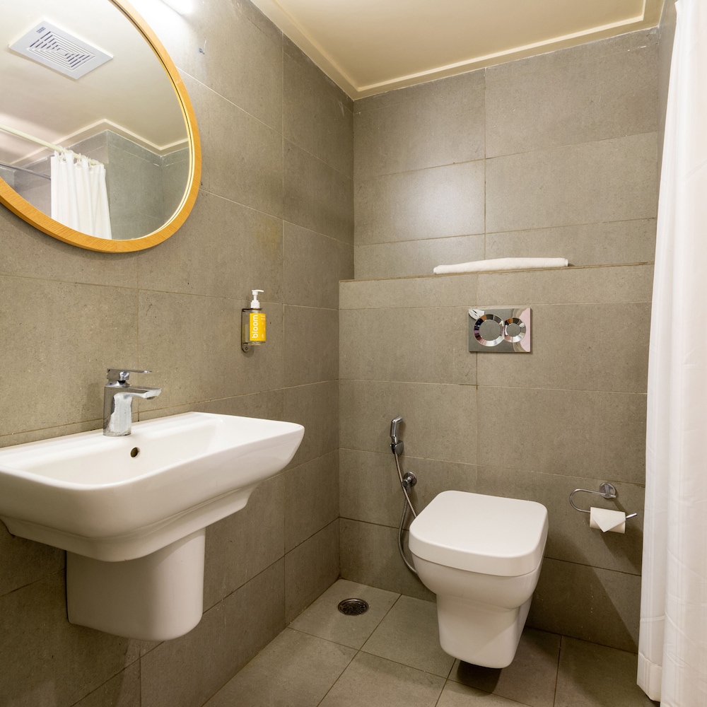 Standard Double Room - Photo 5
