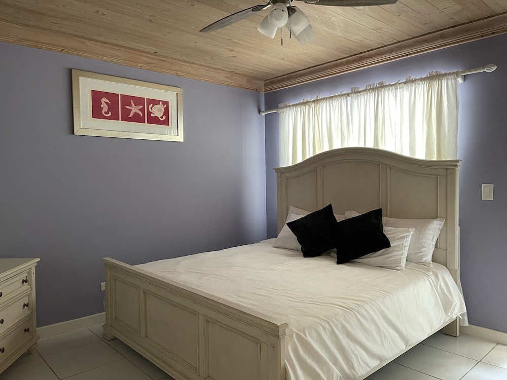 House (Townhouse accommodates four) photo 2