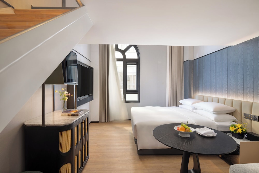 Signature Duplex, Multiple Beds, Private Bathroom, City View