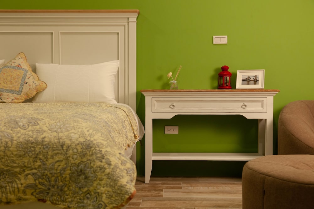 Quadruple Room A - Photo 2