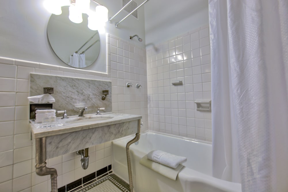 Available room