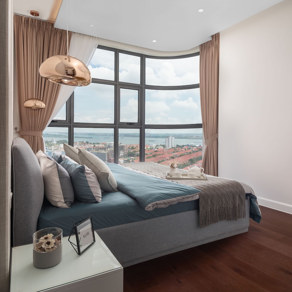 2 bedroom Family Suite - Photo 7