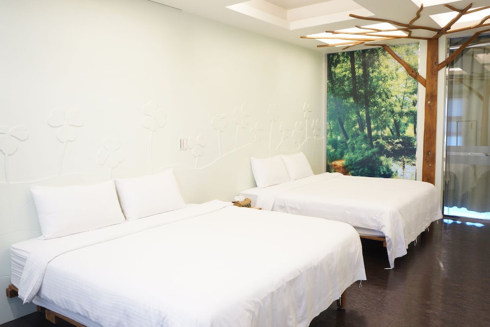 Basic Quadruple Room photo 1