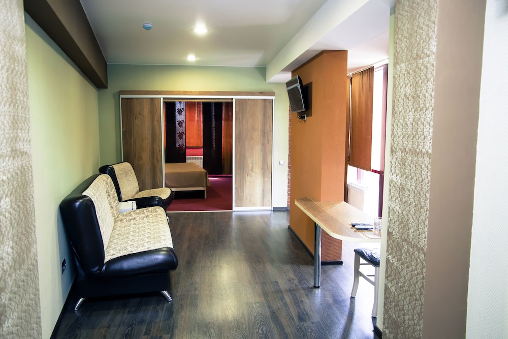 Luxury Suite