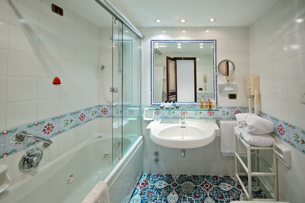 Grand Suite, Balcony, Sea View photo 3