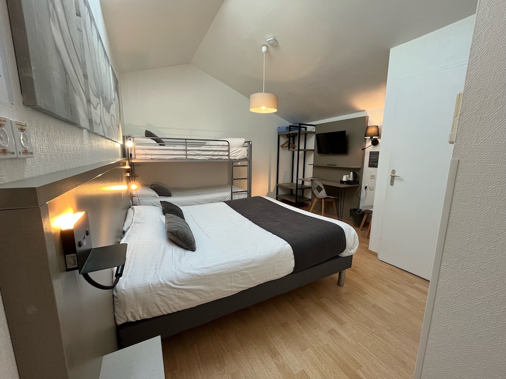 Quadruple Room - Photo 3