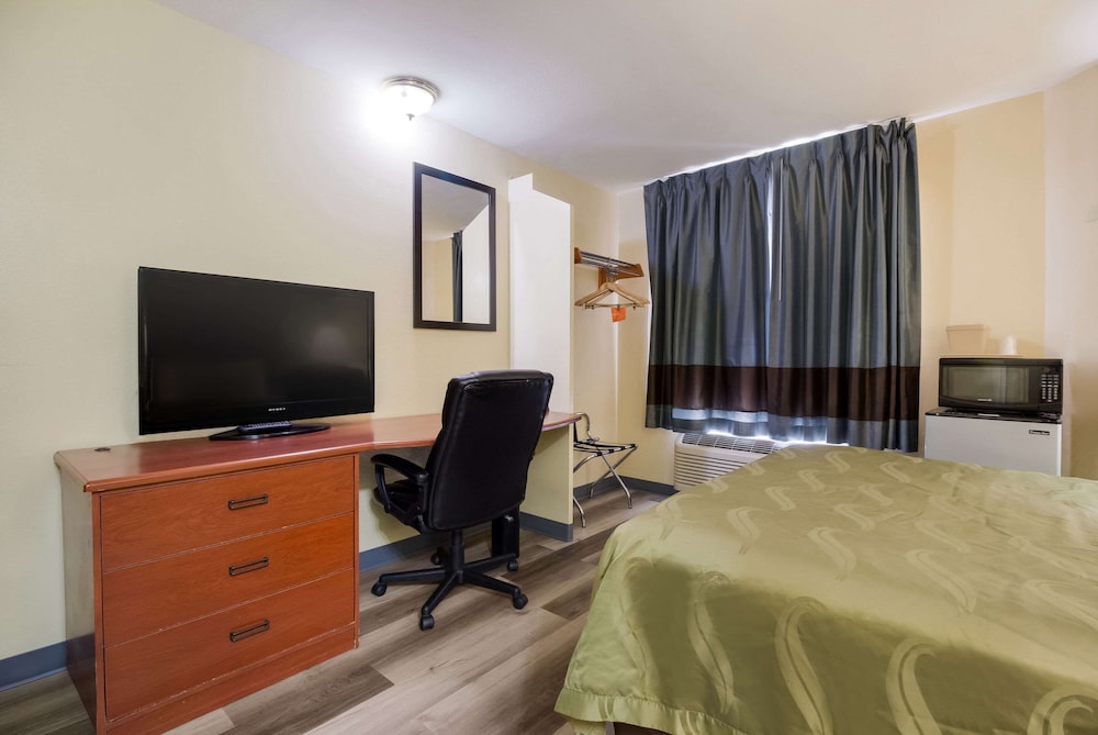 Standard Double Room, Non Smoking - Photo 1