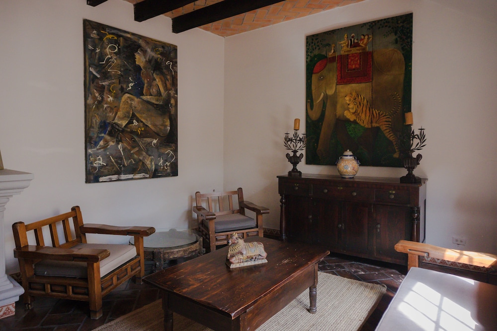 Premium Studio Suite photo 2