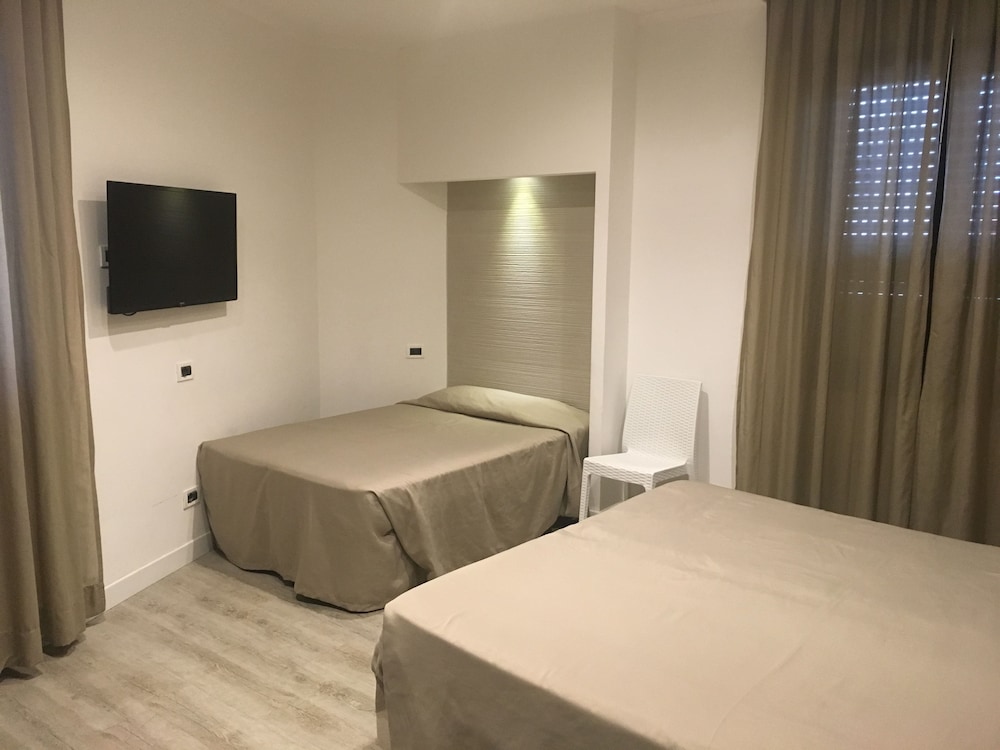 Standard Quadruple Room photo 2