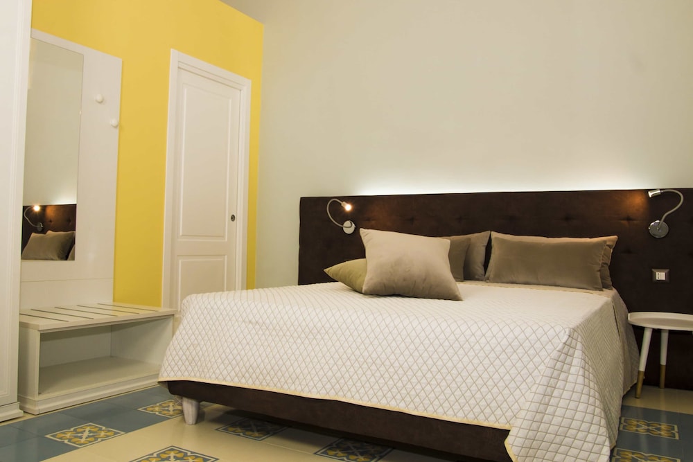 Classic Suite, Balcony (Carlo III di Borbone) photo 2