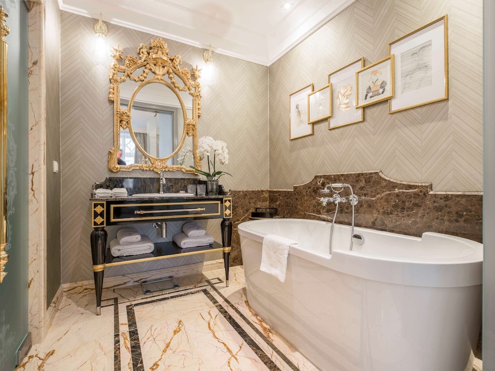 Executive Suite, 1 King Bed photo 2
