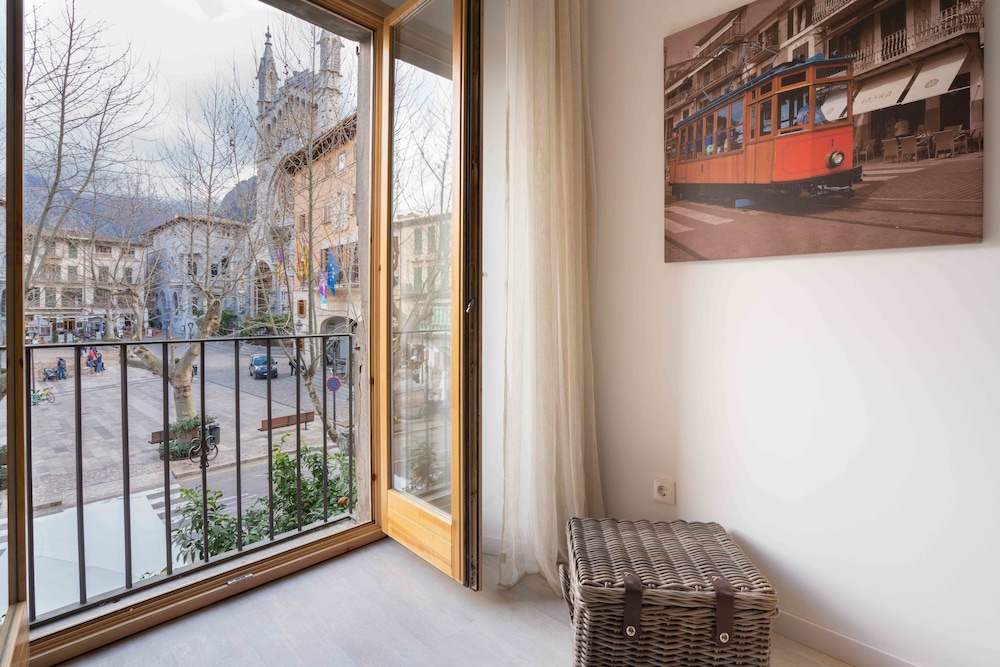 Junior Suite, City View - Photo 1