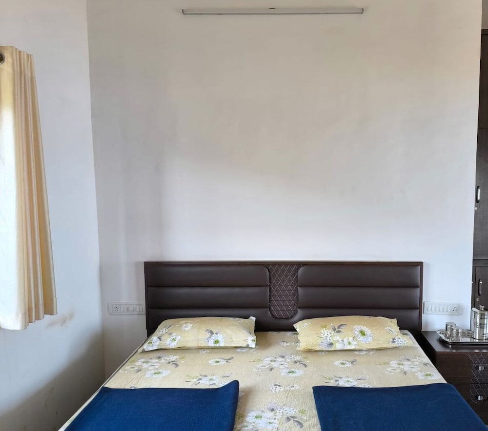 Deluxe Single Room, Mountain View