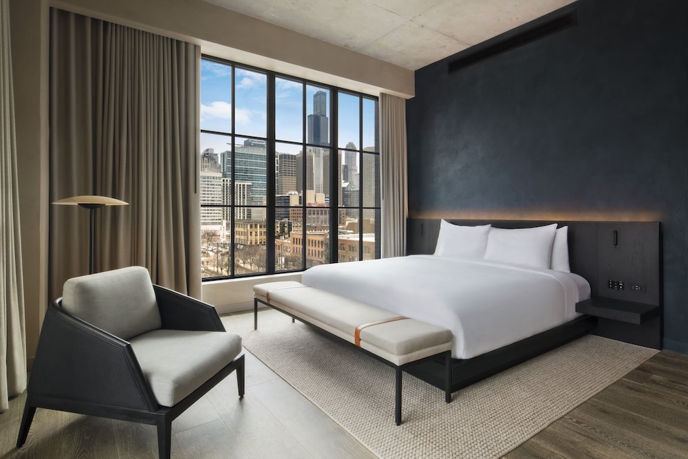 Deluxe Suite, Accessible (Zen) - Photo 1