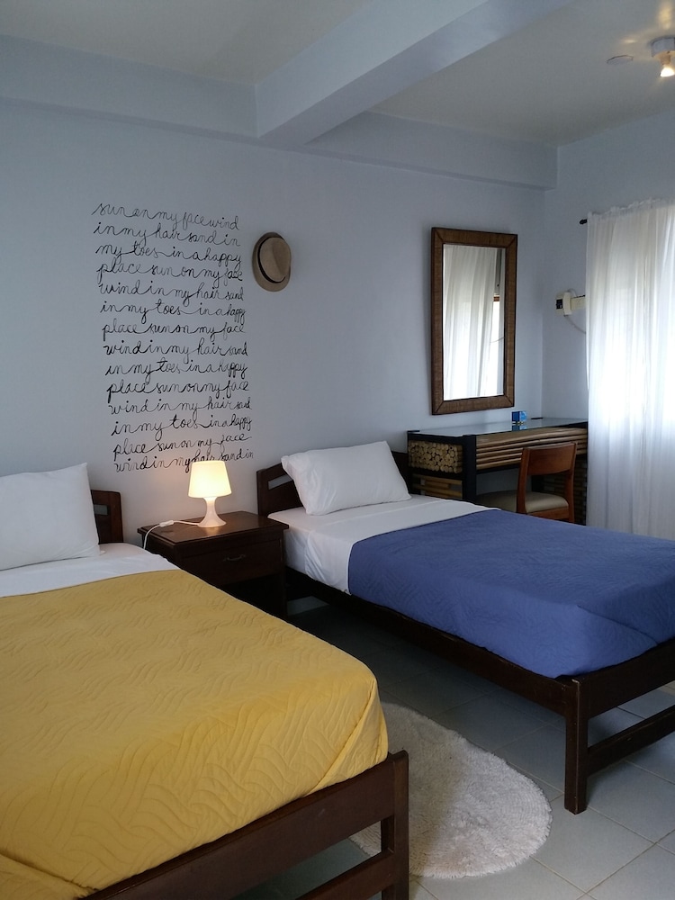 Room 7 | Twin Bed Private Room photo 2