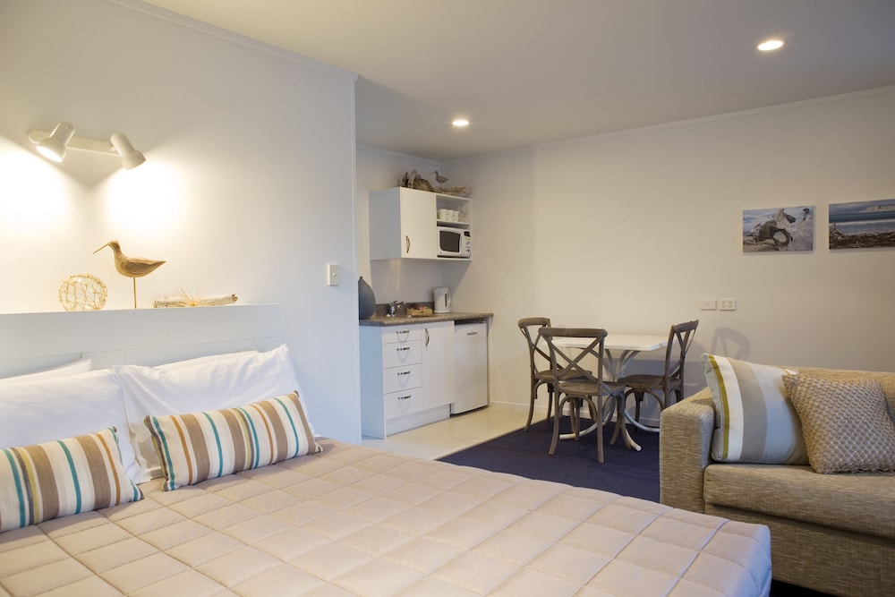 One Bedroom Family unit photo 1