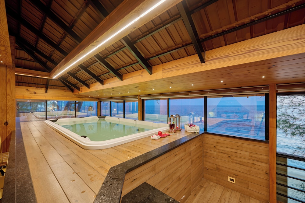 Luxury Suite, Sea View