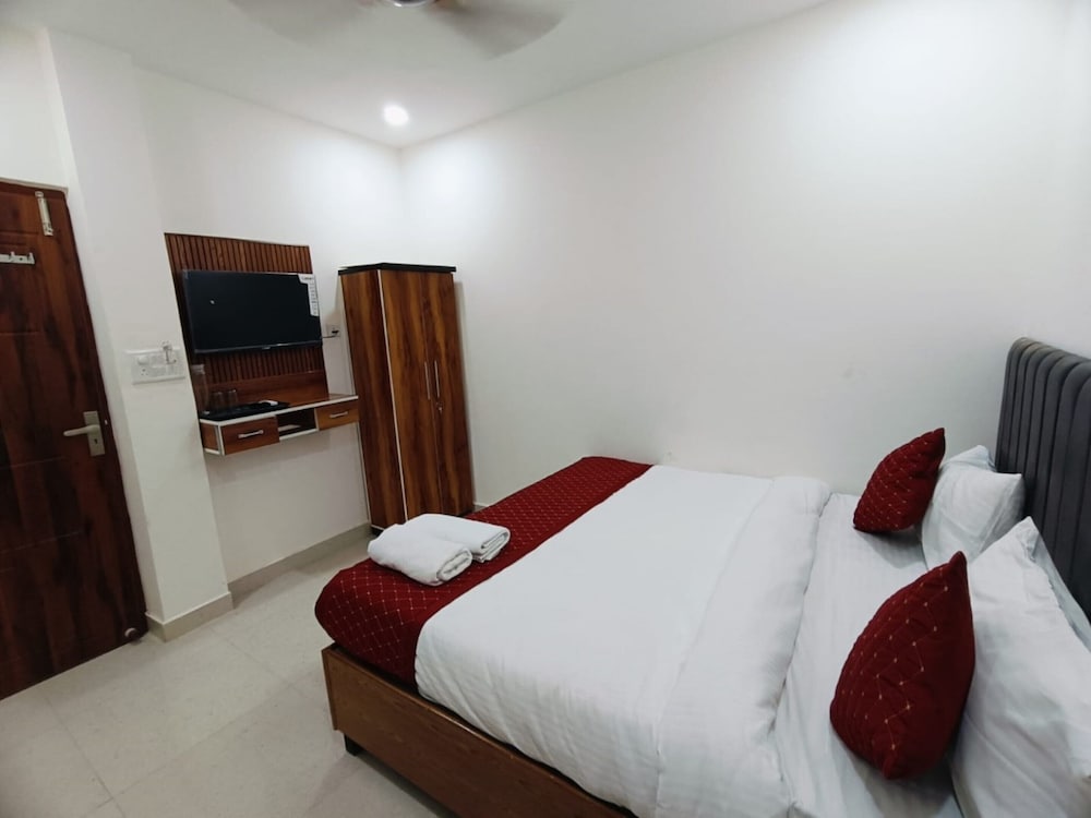 Deluxe Double Room, City View