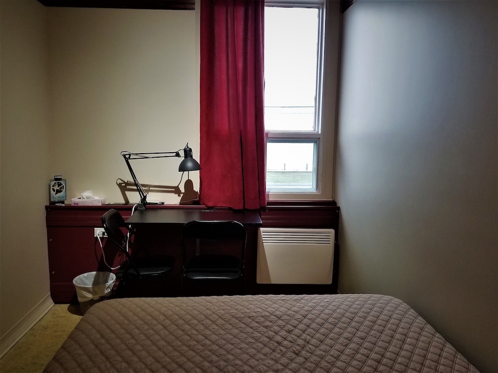 Standard Room, 1 Queen Bed, Private Bathroom, Sea View photo 1