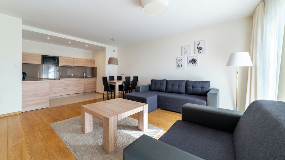 Apartment (228)