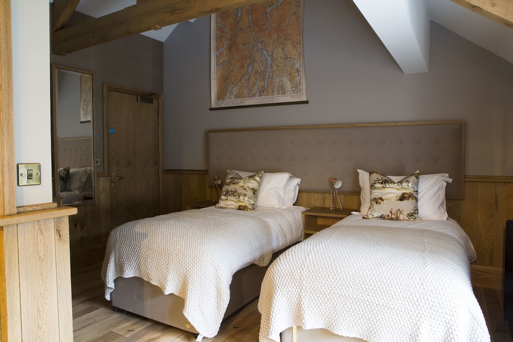 Superior Double or Twin Room, Ensuite (Catsye Cam) photo 2