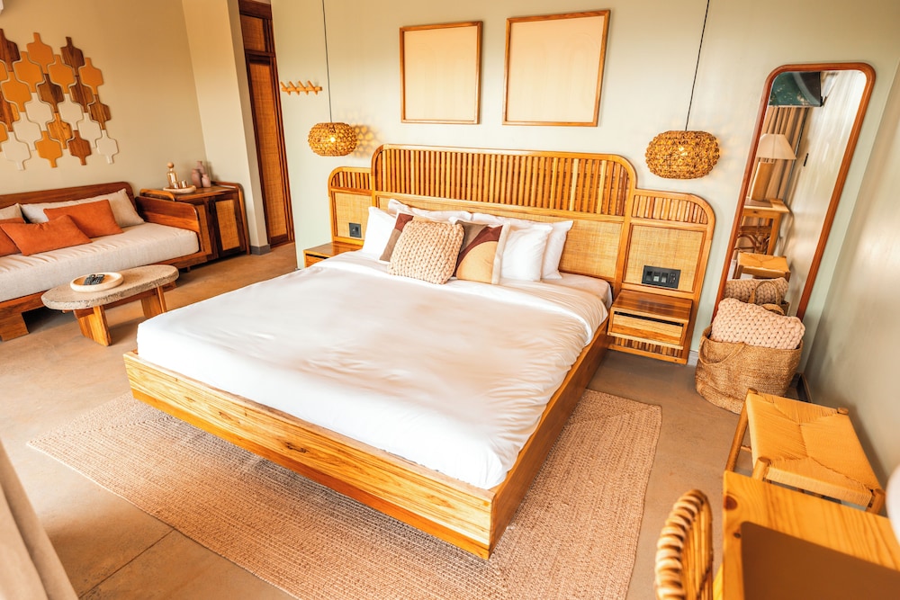 Oceanview King Suite photo 1