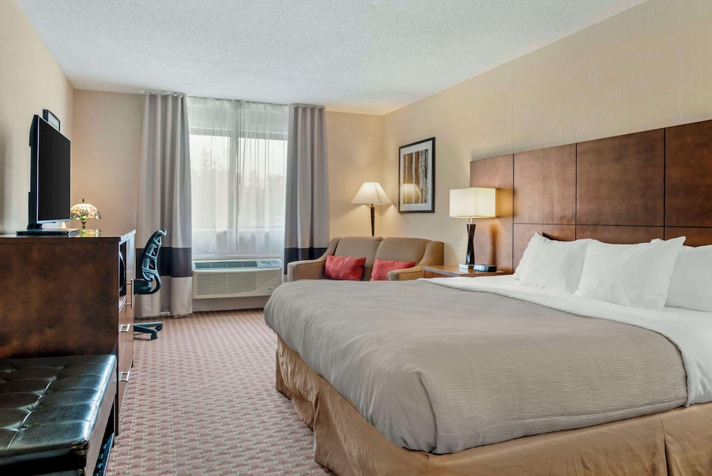 Business Room, 1 King Bed, Non Smoking - Photo 1