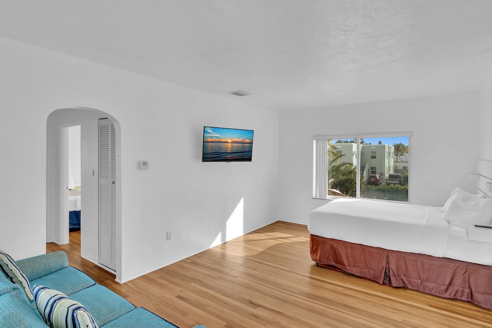 Apartment - Photo 2