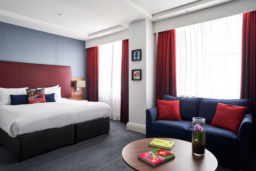 Studio Suite (With Executive VIP Lounge Access)