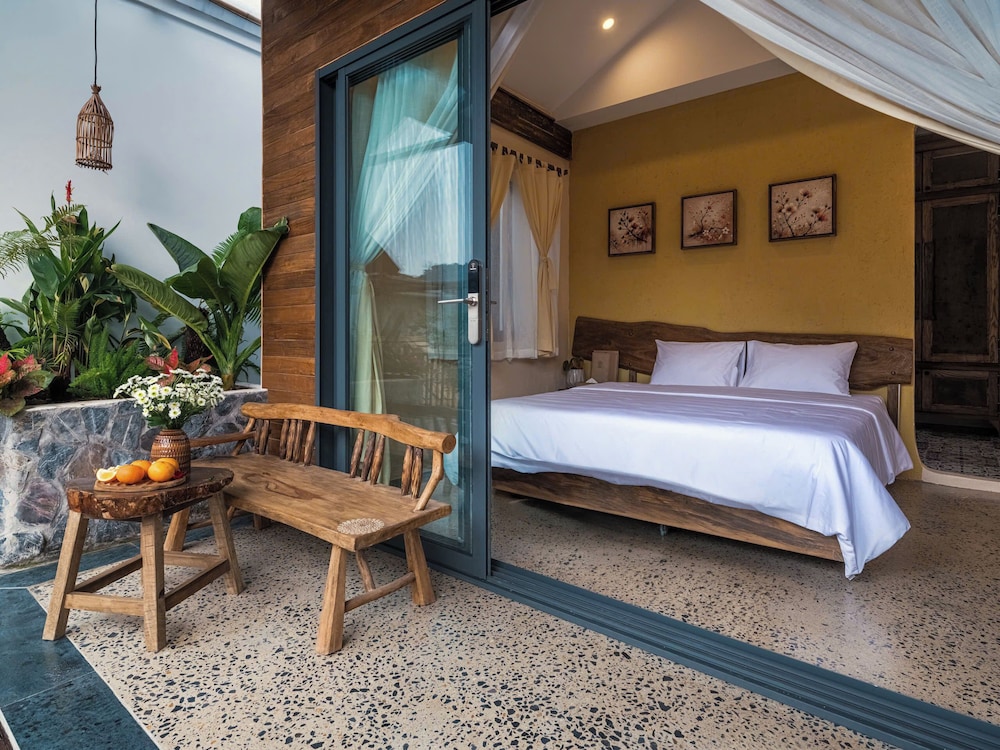 Basic Double Room