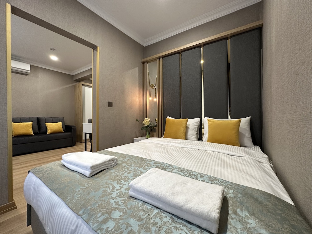 Family Suite with Balcony photo 1