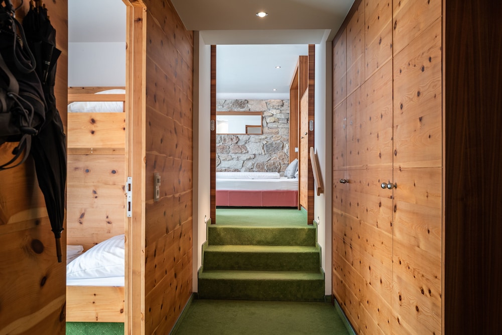 Comfort Suite photo 3