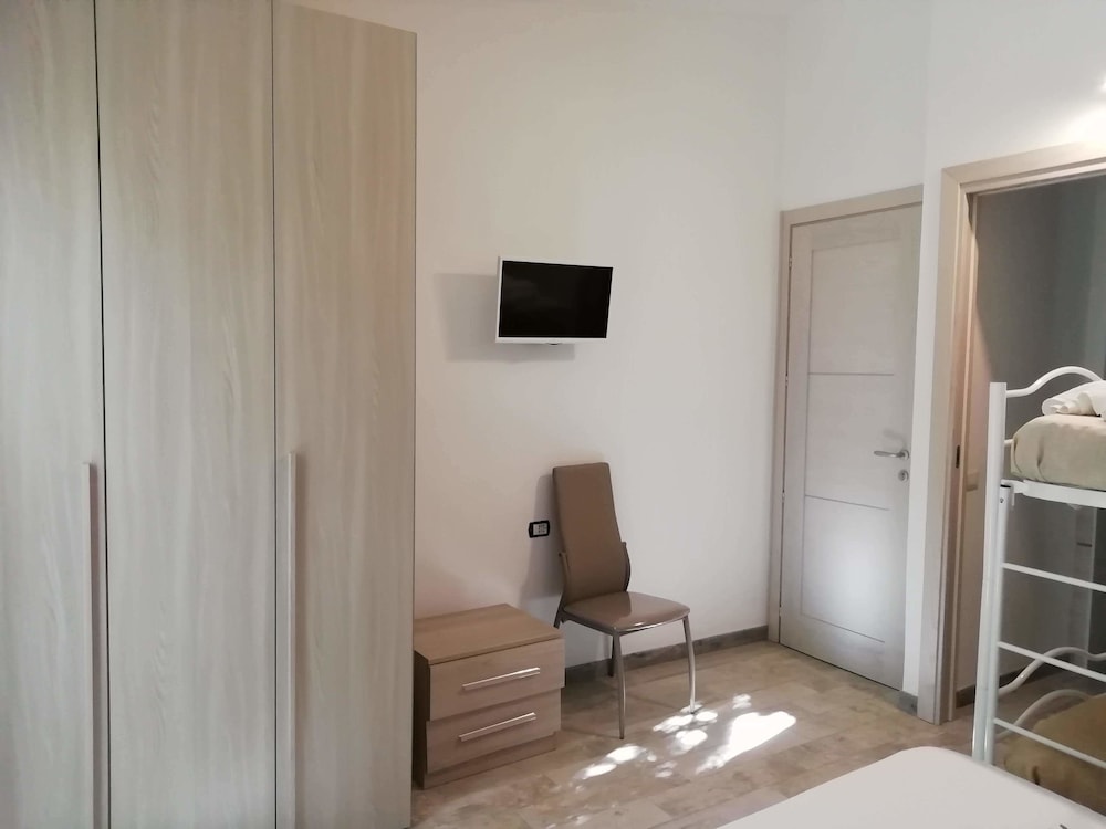 Deluxe Quadruple Room, 1 Bedroom photo 3