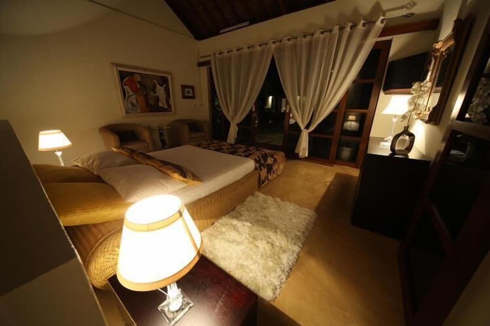 Deluxe Single Room, 1 King Bed, Non Smoking photo 2