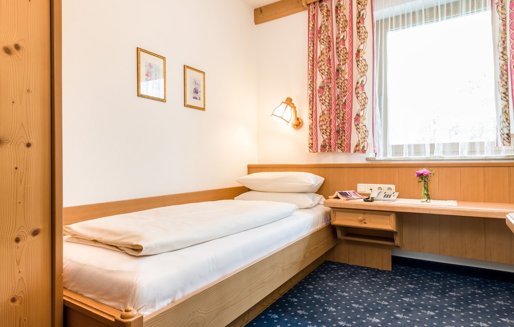Classic Single Room photo 2